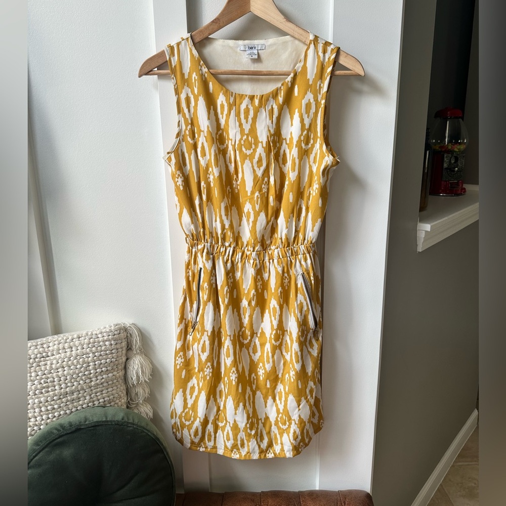 Bar III dress with pockets